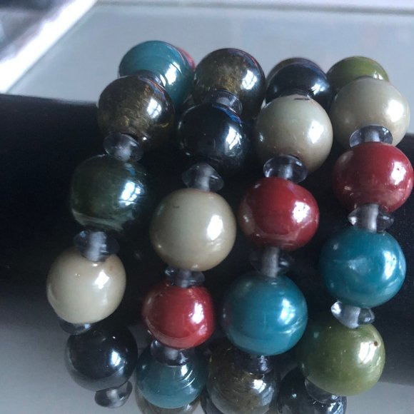 Beaded multi-colour spiral bracelet - Picture 2 of 2